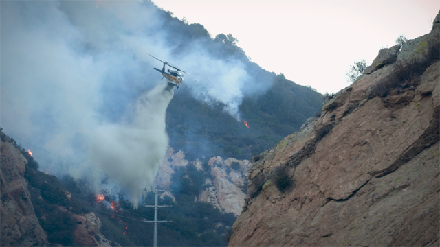 Fire suppression by helicopter. Woolsey Fire, California, Credit:Cody Sheehy